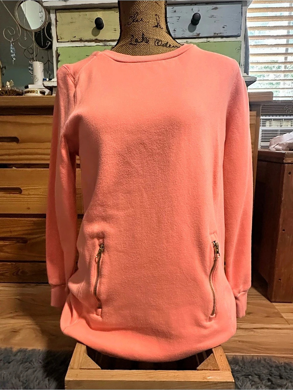 Charles River Apparel Women's Pullover Sweatshirt coral Small